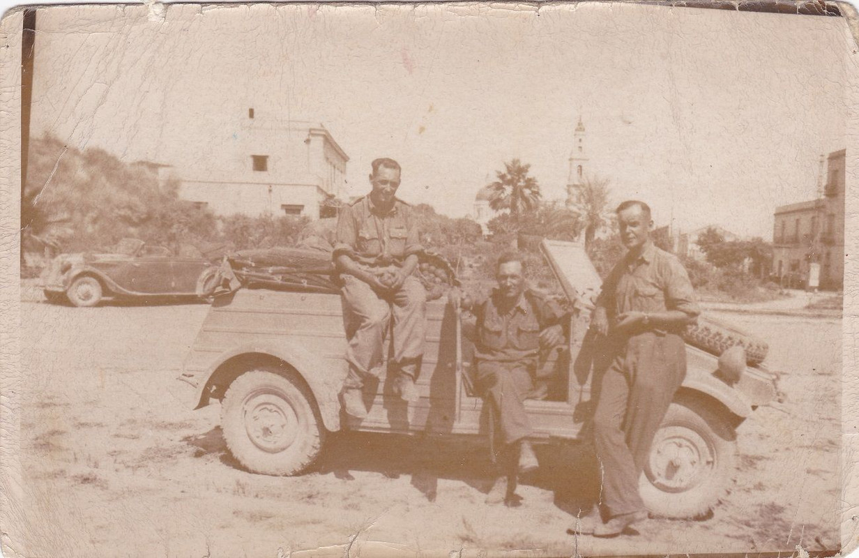 VW Kübelwagen Typ 82 Eingang Pompei Italien 1943
