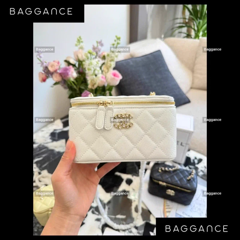 The Chanel 25P Heart Clasp – Long Box Edition | Ref: EVCHFW-159 | 19cm