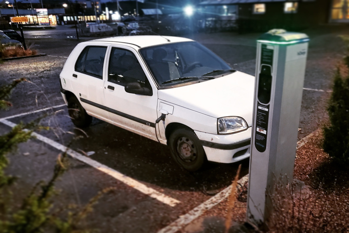 [Image: Renault-Clio-electrique.jpg]