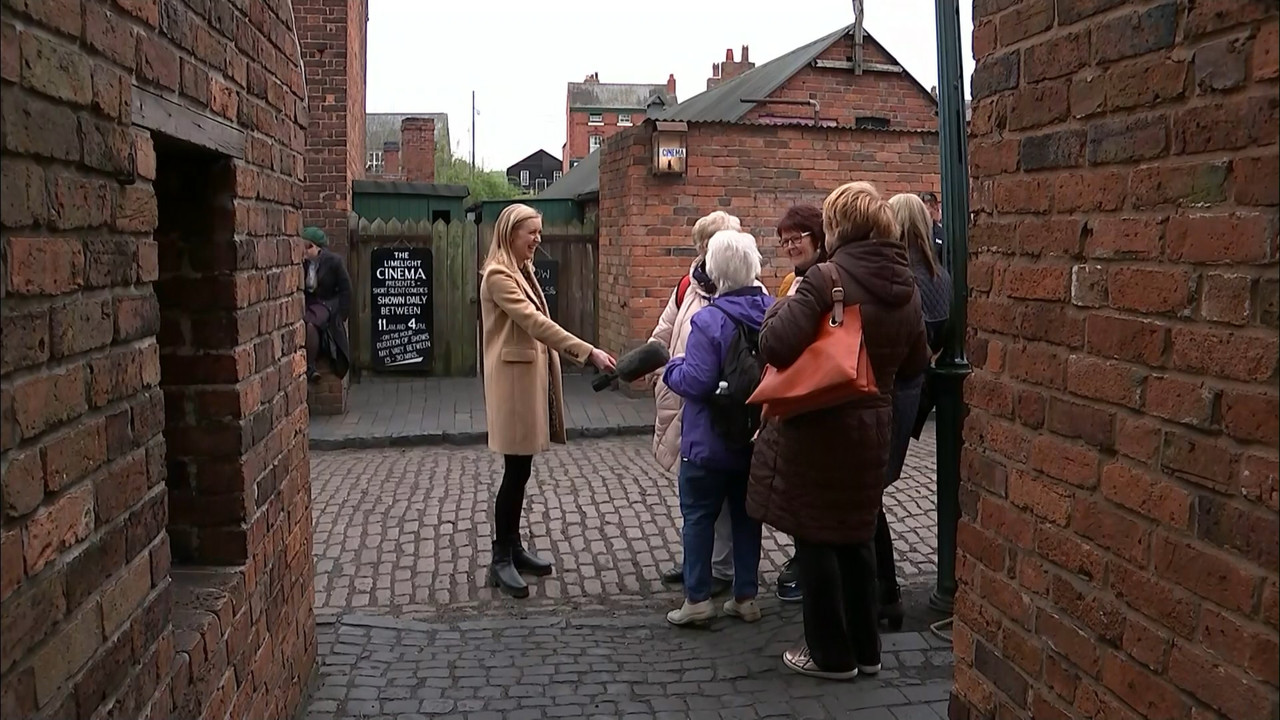 ITV Evening News_20220428_18301930.ts_snapshot_00.52.57.566