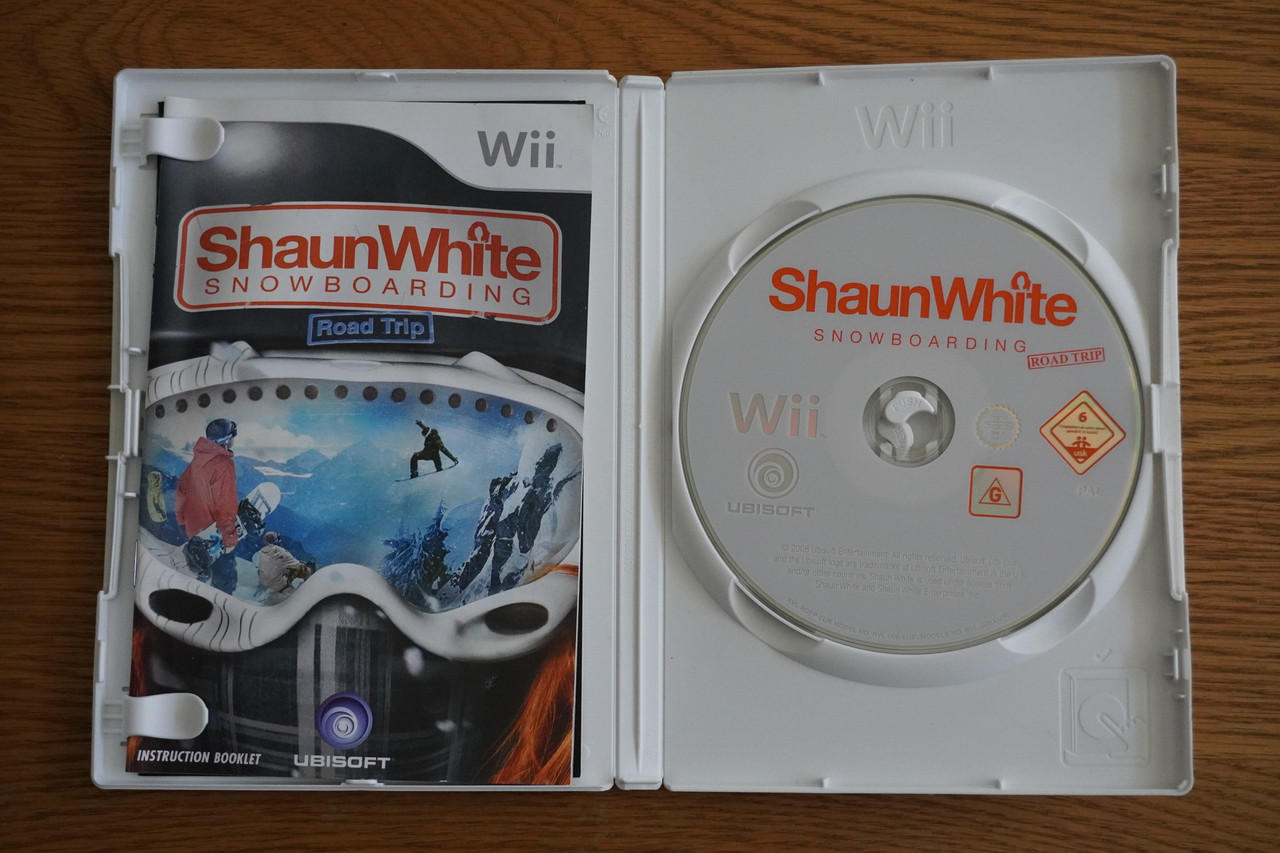 Shaun White Snowboarding Road Trip Wii 02 Inside CIB