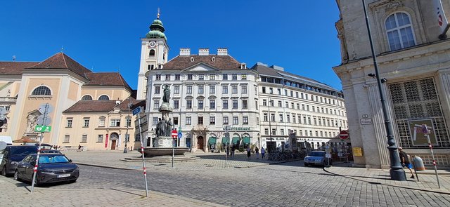 Viena: La ciudad de la música, de las artes y de los sueños - Blogs de Austria - Dia 1: Museo Sisí, biblioteca nacional, Opera y Free tour (24)