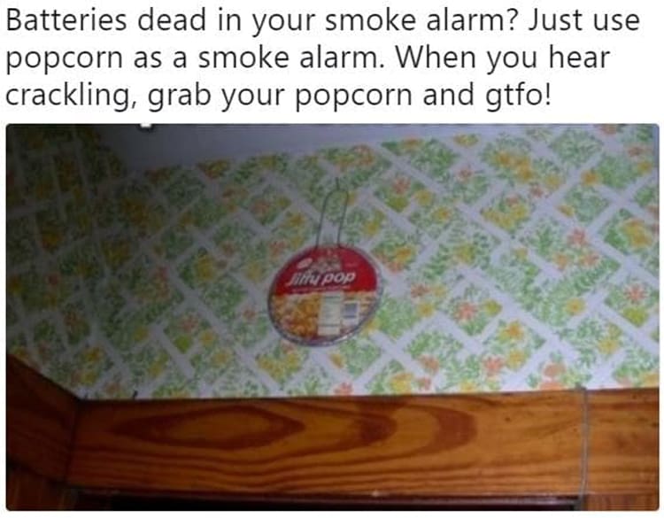 [Image: microwave-popcorn-as-smoke-alarm-funny-life-hacks.jpg]