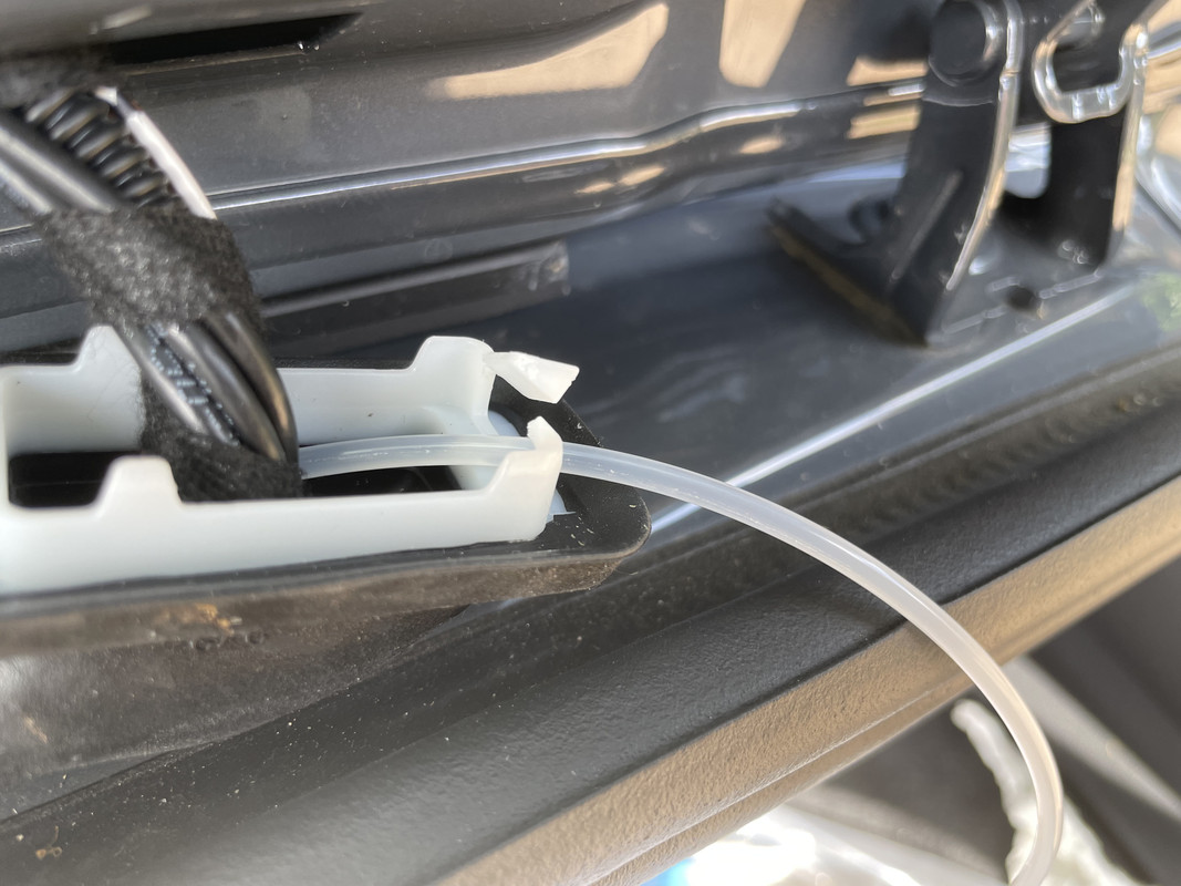 FEB6F912-A485-43AE-8ABC-712F3BA763D6