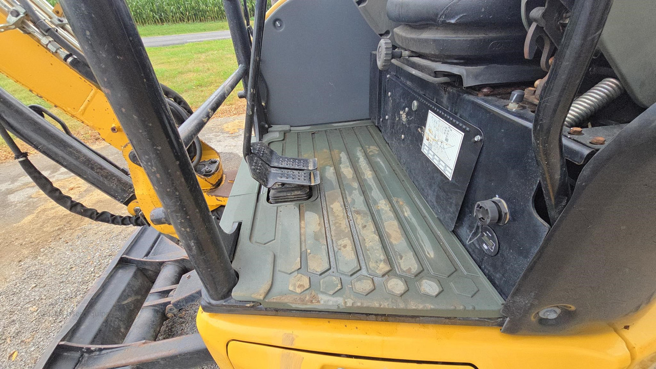 Vehicle thumbnail 77