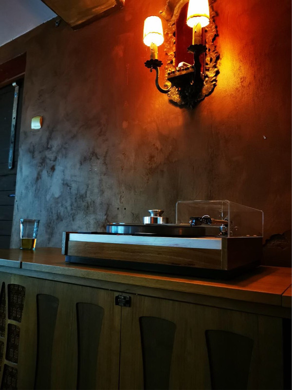 5AE0772C-9848-40B9-A3C6-6155694550E2