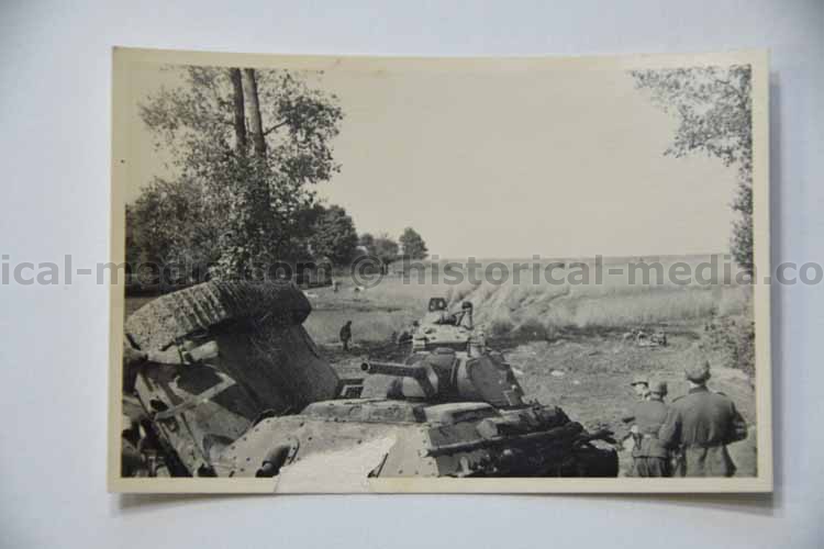 images of Russian T-34 tanks (4)