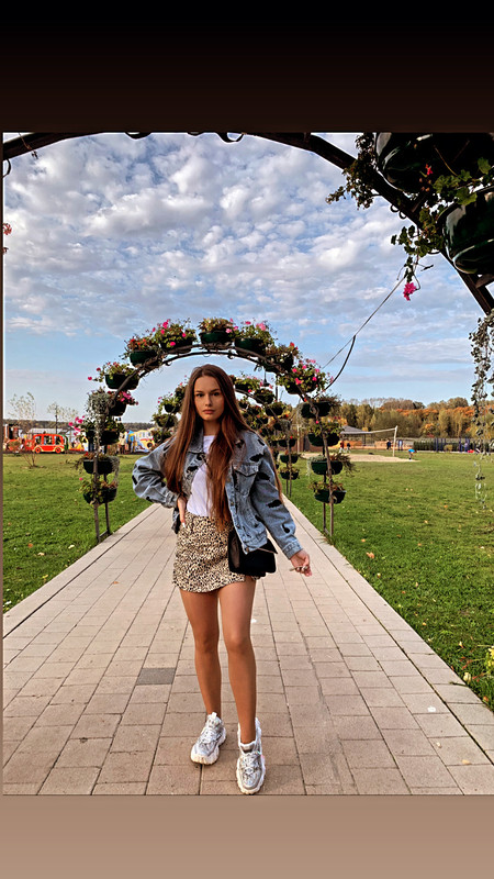 BD6121D7-2FEC-426C-817C-293D60DF9ADA