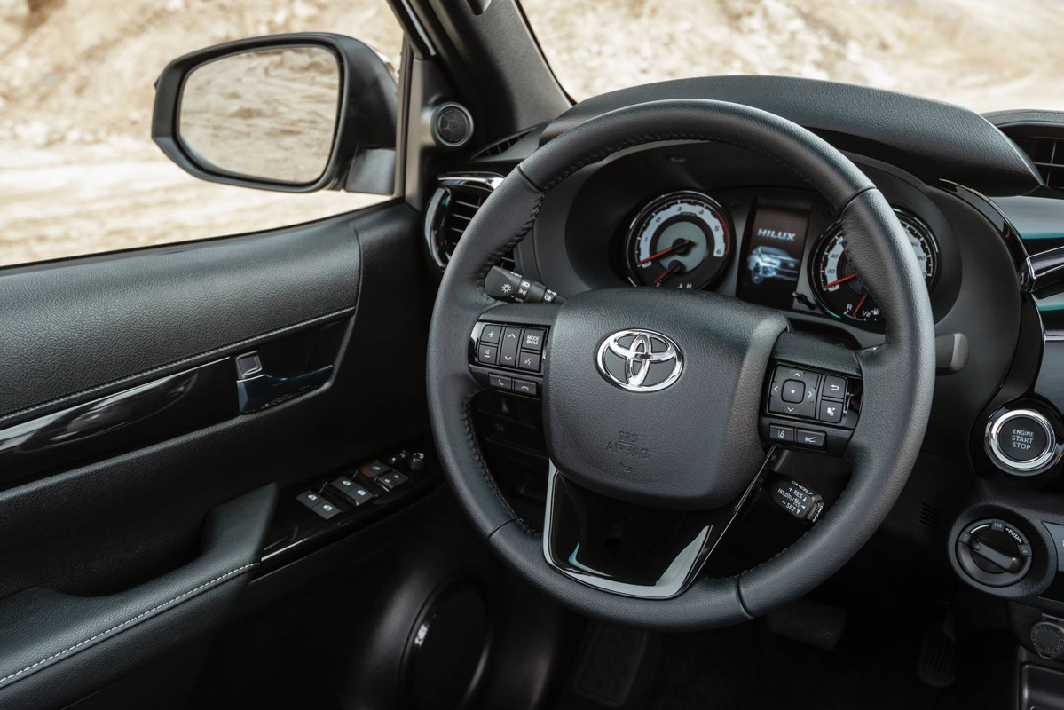 Toyota Hilux 2019 Special Edition (33)
