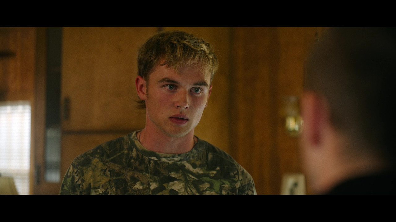 vlcsnap-2025-04-19-23h21m05s300