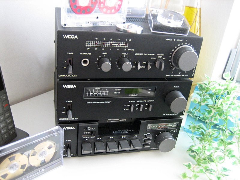 [Bild: WEGA-MIDIMODUL-205-A.jpg]