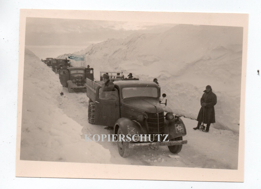 Norwegen Gebirgsjäger Vormarschstraße Winter 1942 SDkfz LKW Emblem Soldat