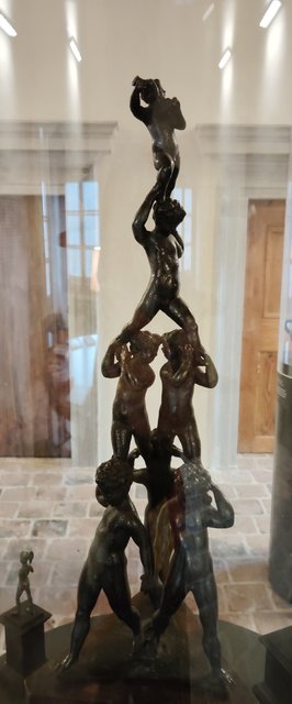 La pinacoteca del Castillo, la Galería Nacional y más Mercados de Navidad - Viena - Bratislava - Praga, Navidad 2024 (59)