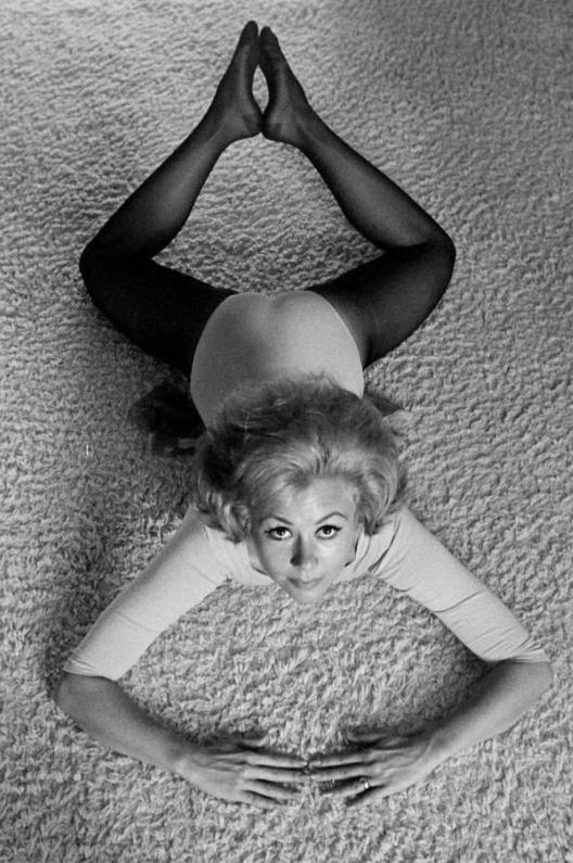 Mitzi_Gaynor_a91