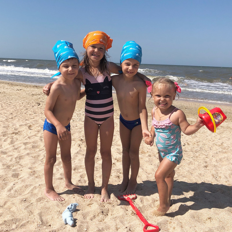 1E045F03-7AFC-4FD9-B002-854E339B9FE1