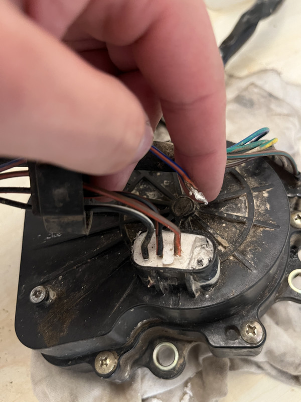 65E03586-7040-4DD8-98B1-4549CBB06C18