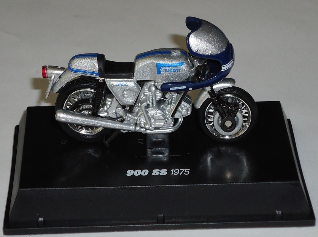 Ducati-900 SS (1975)