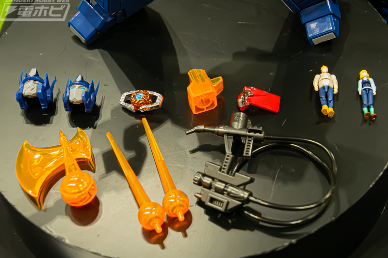 Masterpiece-MP-44-Convoy-Optimus-Prime-V3-07