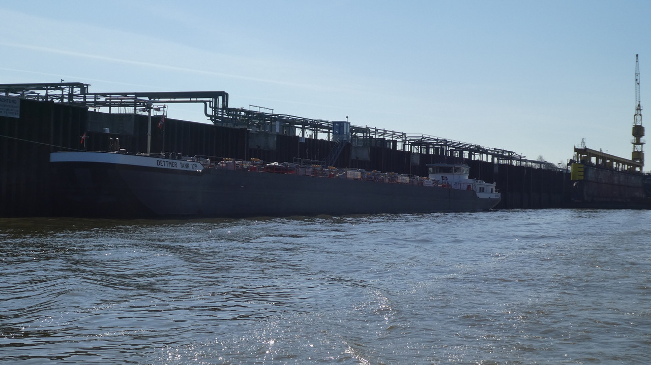 P1190271 (1940x1090)