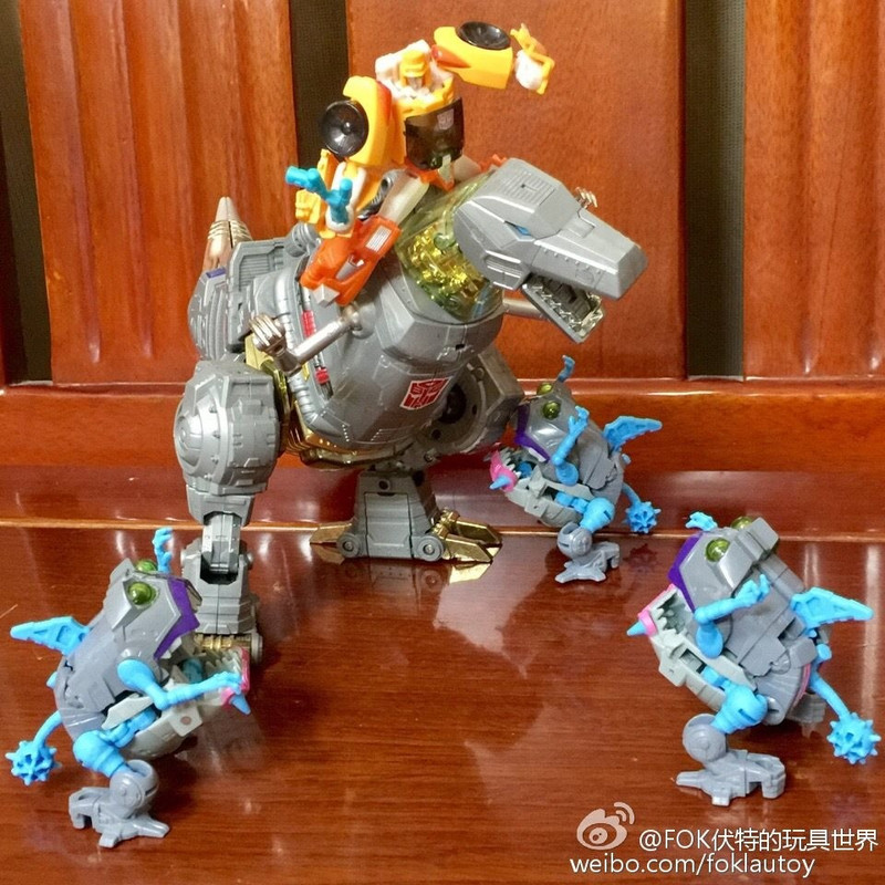 1475677987-sharkticon-03
