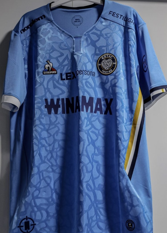 D01A7F25-5E45-4E6F-857C-D898B4B433AB