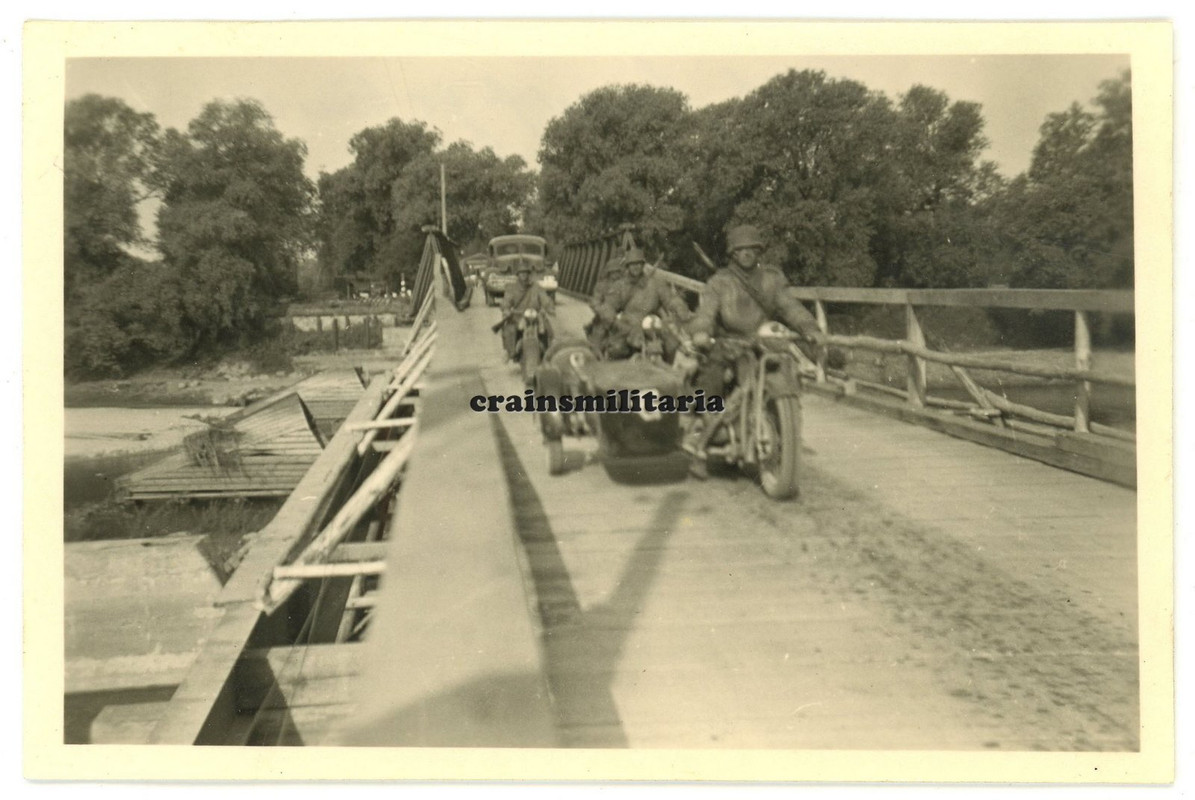 Orig. Foto Guderian Krad auf Brücke Zitadelle BREST-LITOWSK Weissrussland 1941