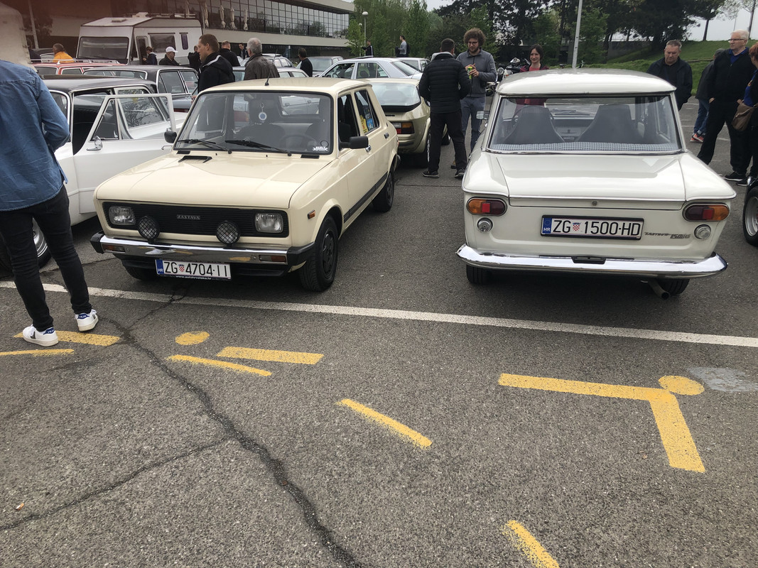 B65CE7AF-3A88-42F7-87B6-C3B179063FCB