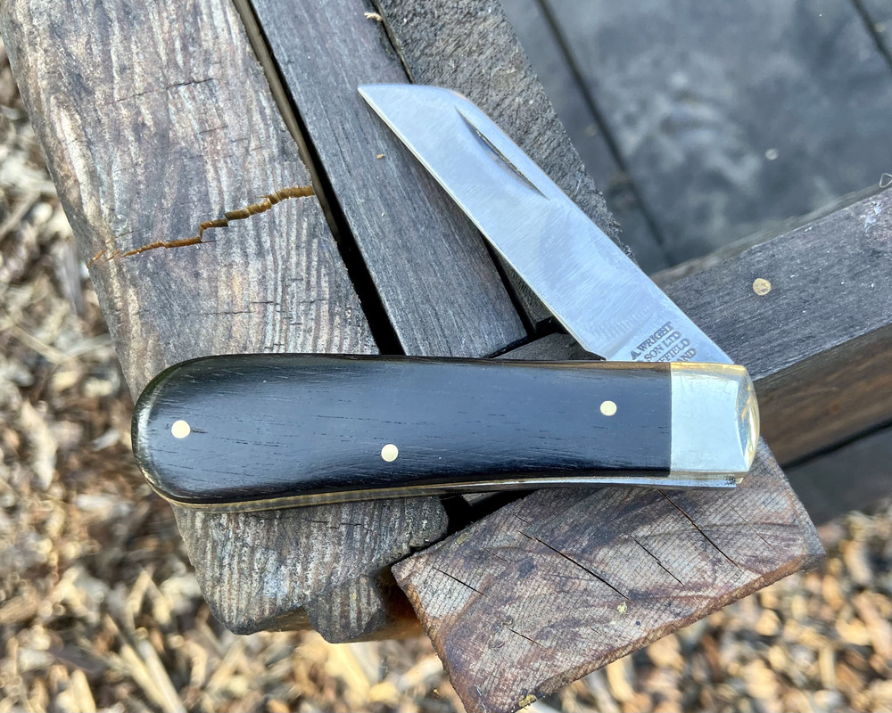 B01A56F3-D249-464B-882F-EAE70B8DCBA8_1_201_a