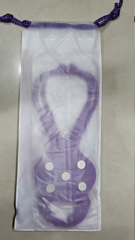 旅行社送的簡易冰爪,這次完全沒用到。看明年去雪祭會不會派上用場