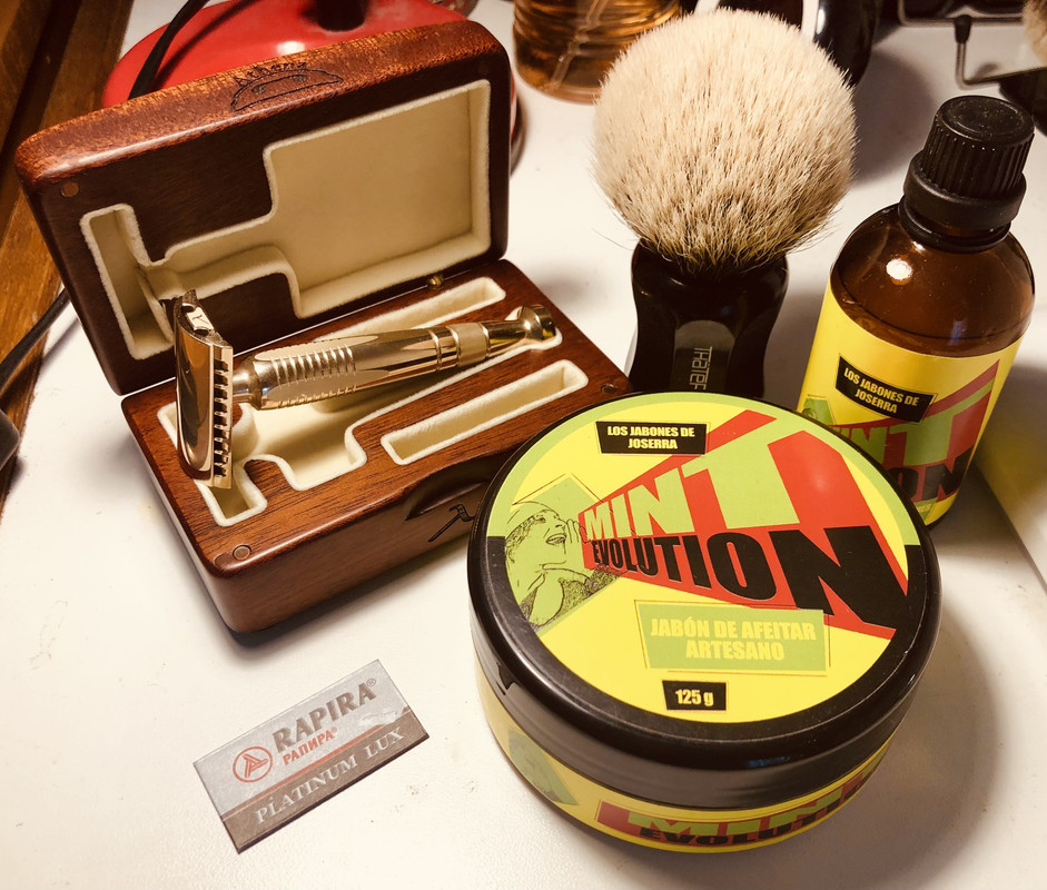 E57417D9-6AD9-47CA-A821-798833F5F458