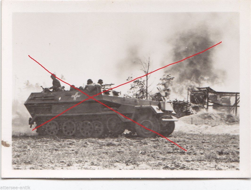 Schützenpanzerwagen Sd.Kfz. 251 Hanomag Panzer G