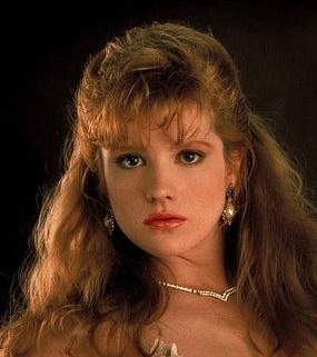 1. Priesterin helena