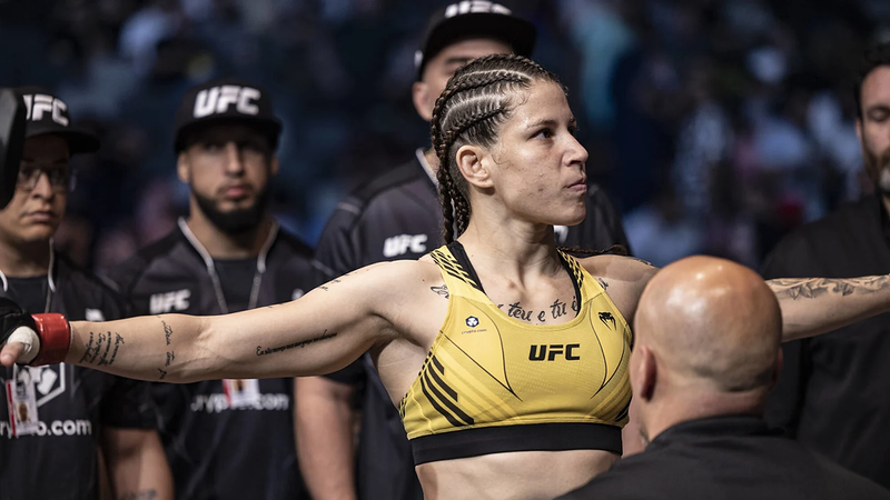 Керъл Роса срещу Айлин Перес на UFC 311