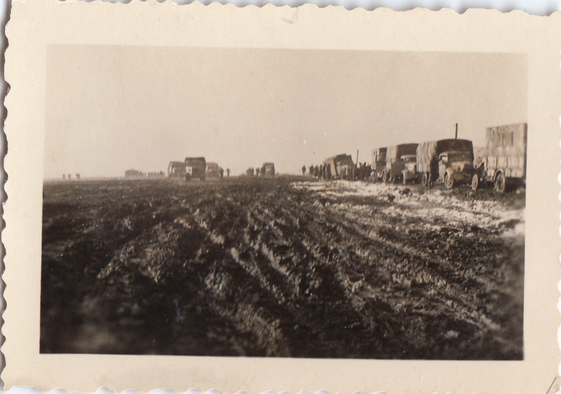 Foto - 2.WK - Rußland - Ostfront - Fahrzeuge SdKfz