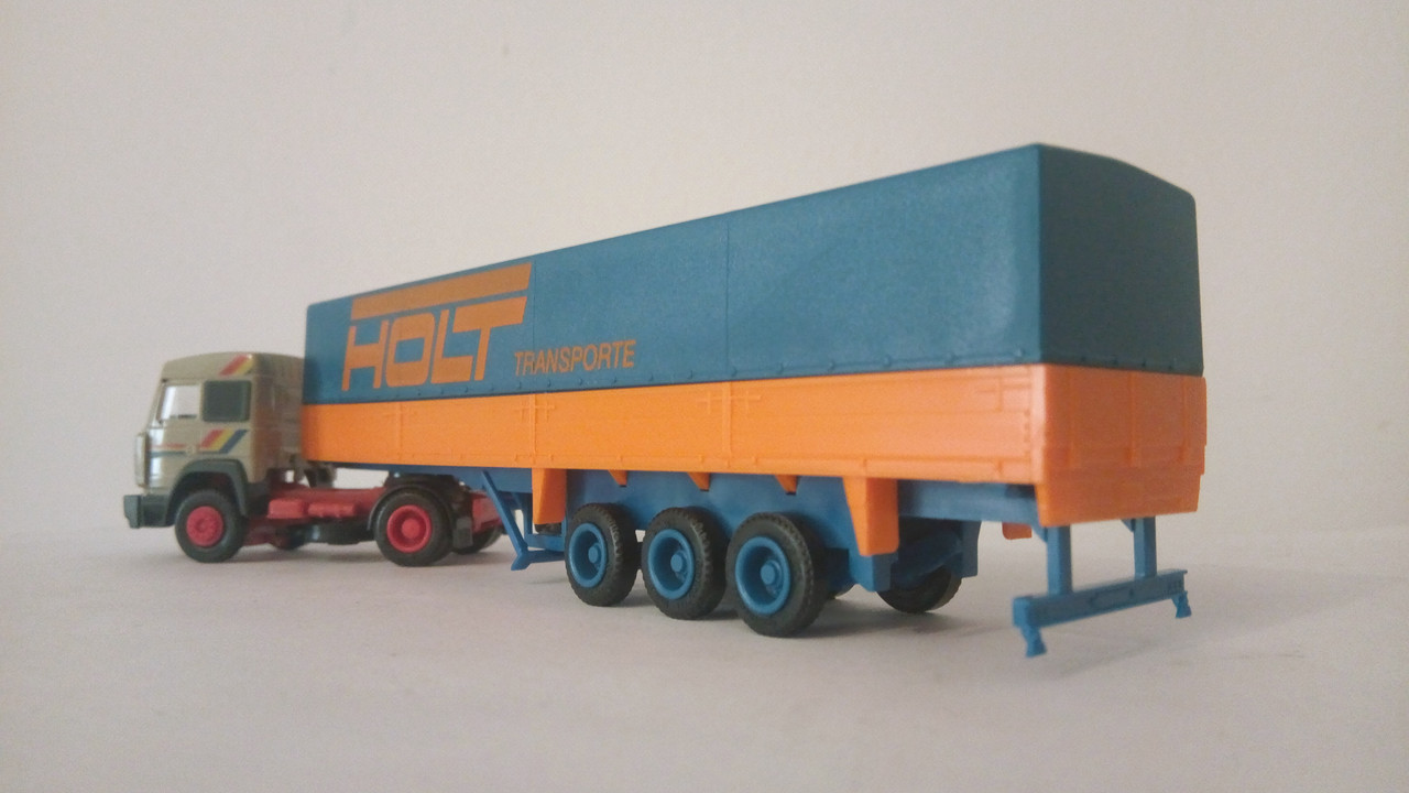 Mac (8946)