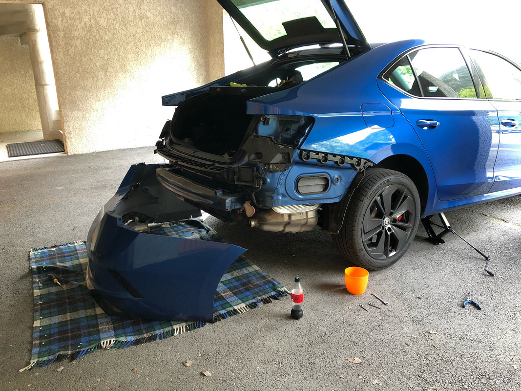 704EE620-D45A-443B-8C8A-389AA16B8B7B