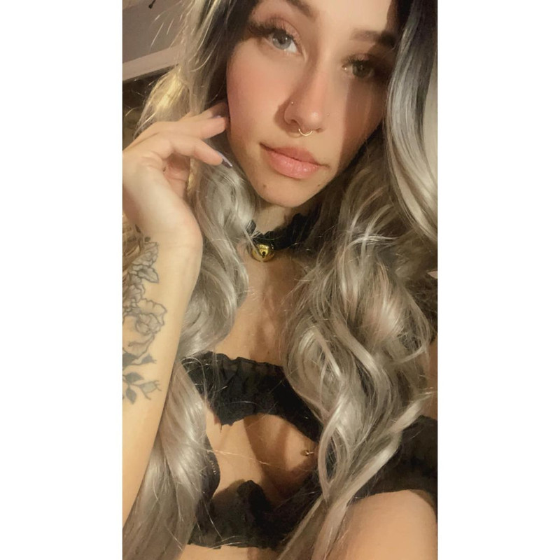 [Image: xkinkykatxx-160316693-1612975465573862-8...0866-n.jpg]