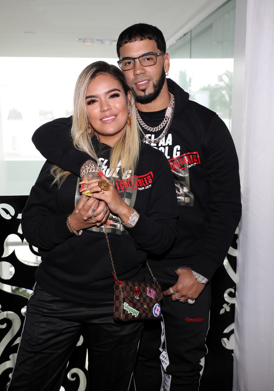 Anuel AA se borra el tatuaje de Karol G ¿A petición de su nueva novia?