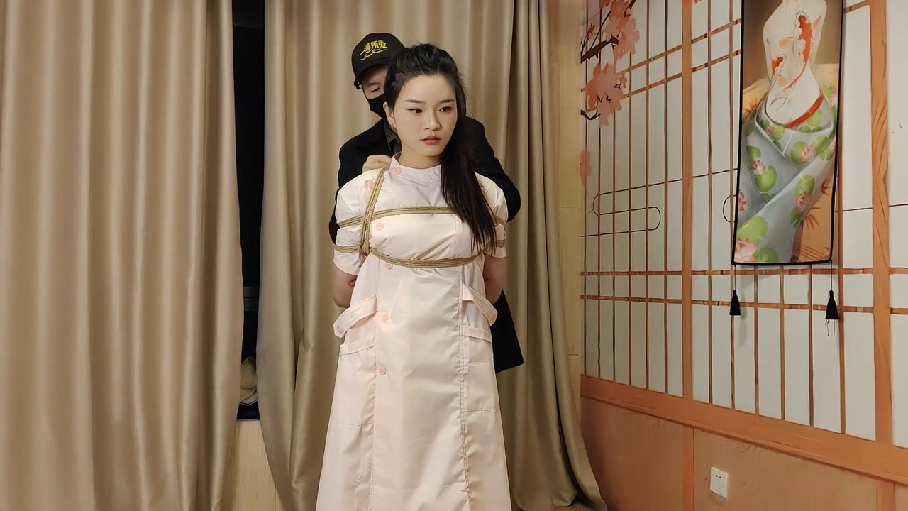 一绳所爱 小护士洛洛极限驷马逃脱.mp4_20240615_185241.487