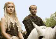 emilia-clarke-game-of-thrones-39