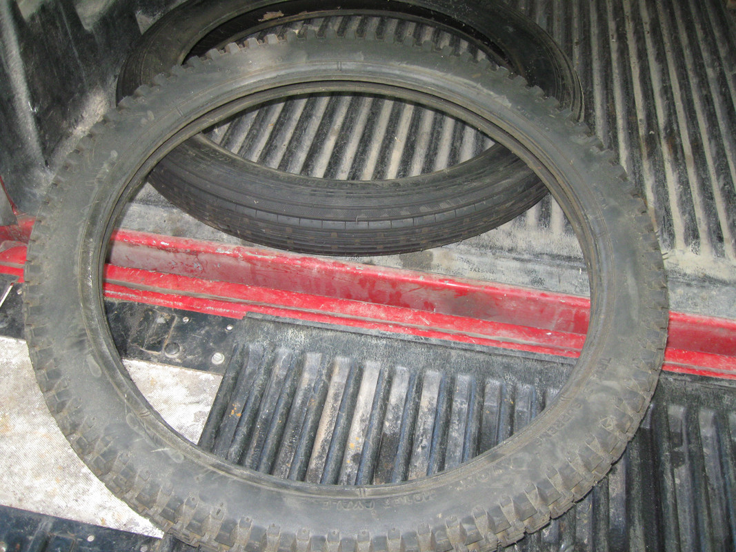 Avon 2.75 x 20" Trials tire