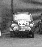 24 HEURES DU MANS YEAR BY YEAR PART ONE 1923-1969 - Page 26 51lm52-Renault4cv1063-JSandt-PMoser-1