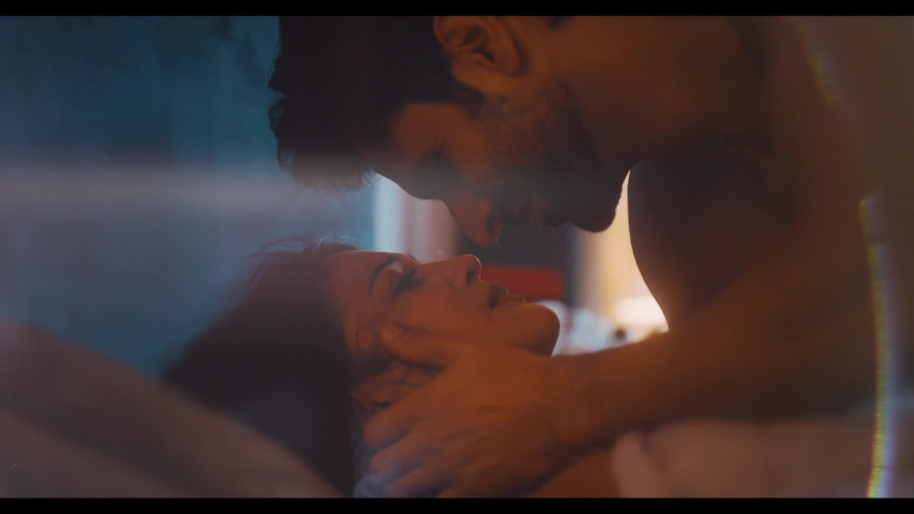 vlcsnap-2025-04-16-23h21m34s183