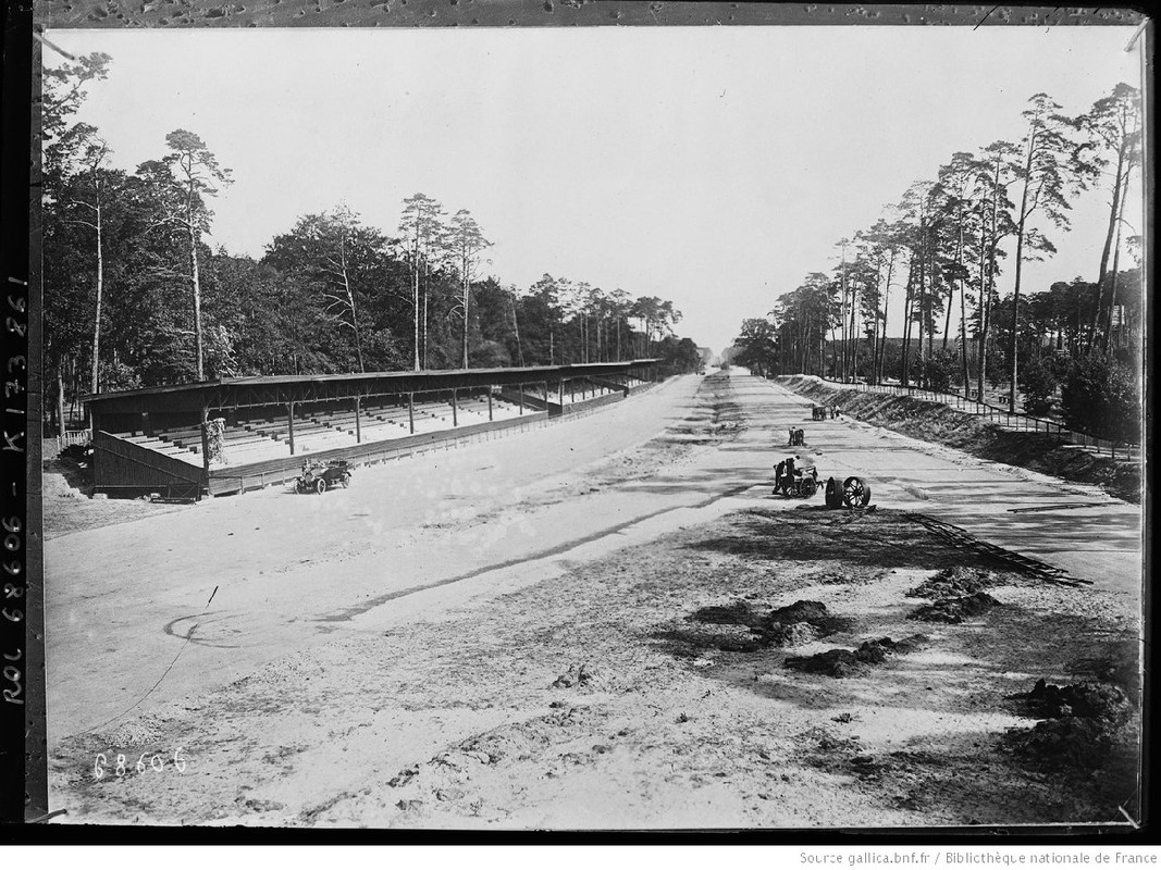 Nouvel_autodrome_à_Berlin_[connu_[...]Agence_Rol_btv1b530730654