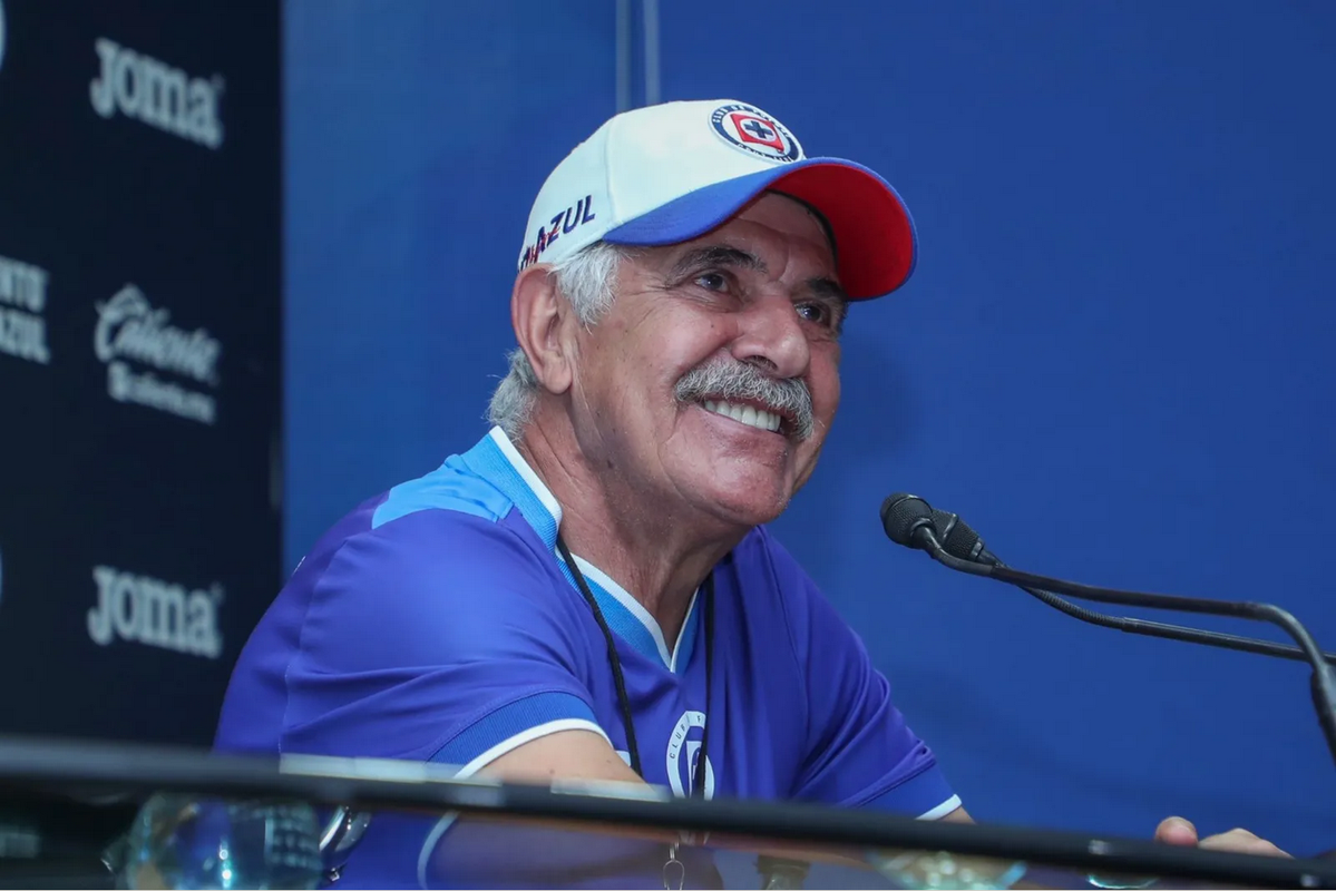 Tuca será el primer técnico en estar en todos los Clásicos de la Liga MX