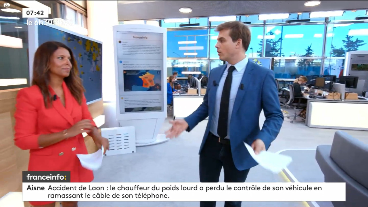 07.30 - 05.29.00 - 9h30. Entre JT, chroniques, invités et revues de p....ts_snapshot_01.19.25.309