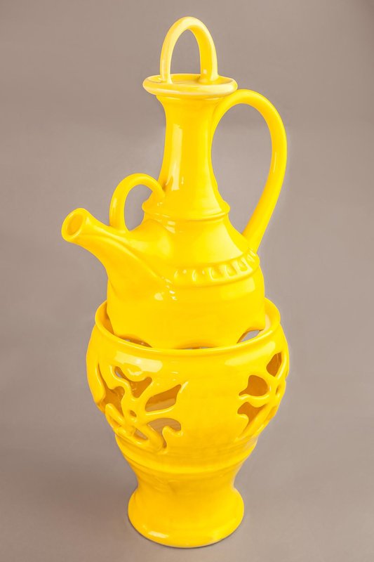 teapot-yellow-porcelein.jpg