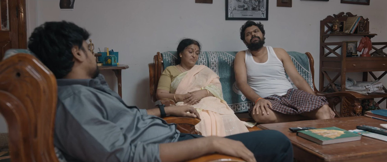 Family Padam 2024 WebRip [Tamil] 480p, 720p ESub Screenshot