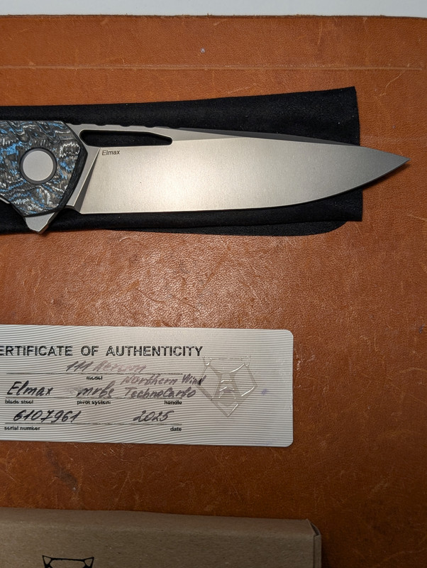 PXL 20251027 014308256