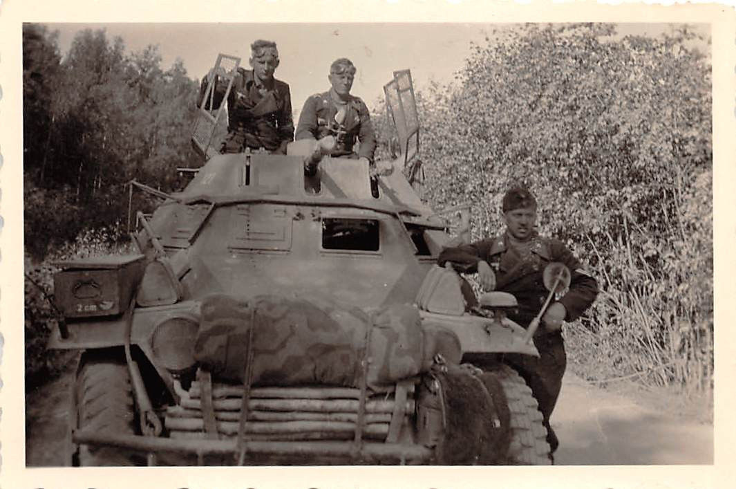 Panzerspähwagen Sd. Kfz. 222 bei Arras Frankreic